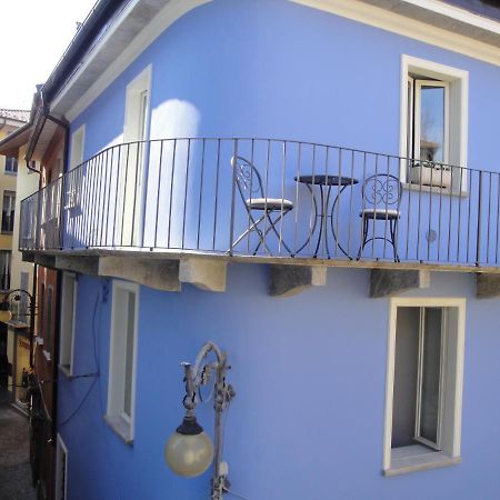 Вілла Casa Le Corti Інтра Екстер'єр фото